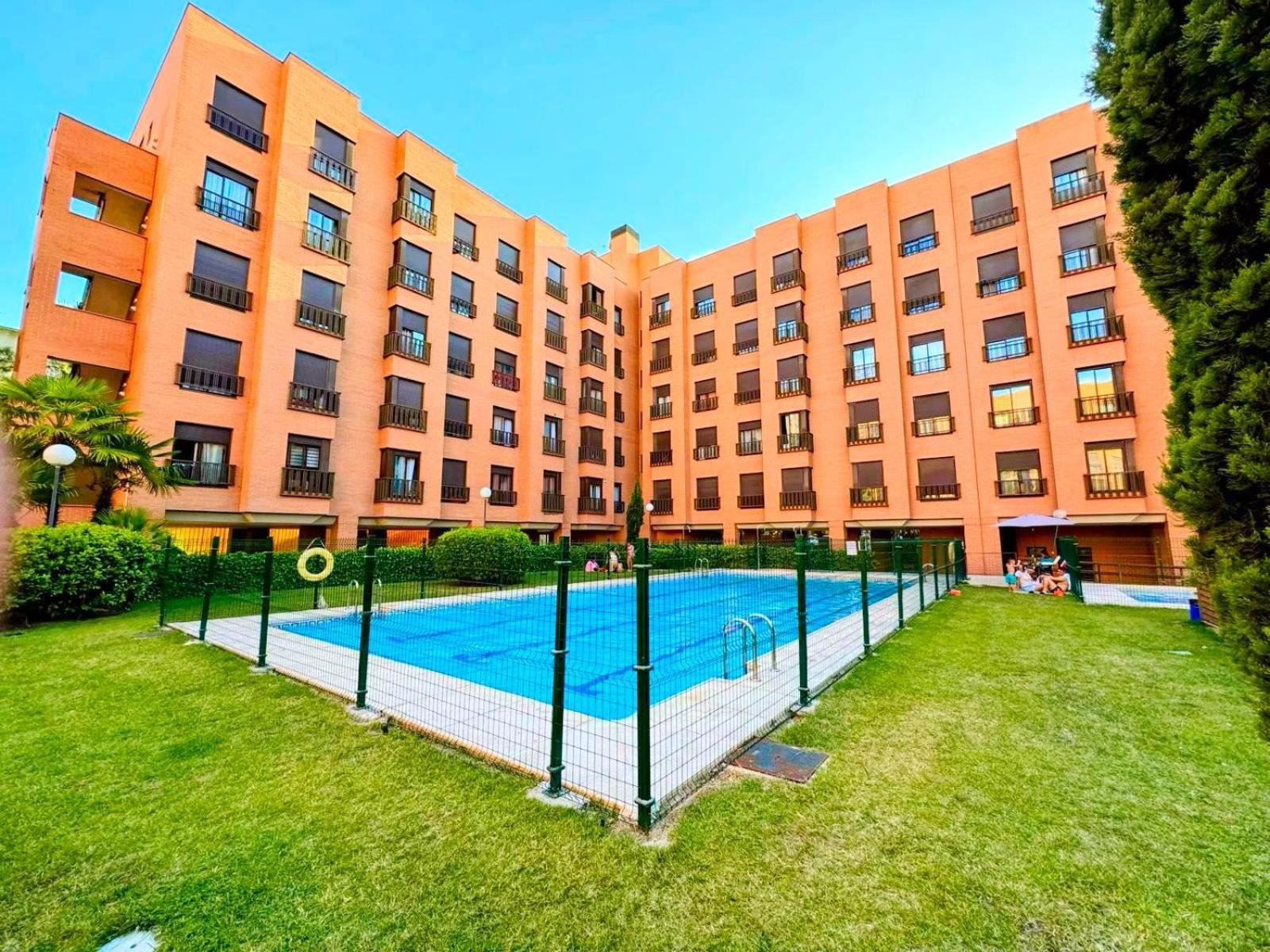 Apartment Piso Con Piscina Cerca Del Aeropuerto By Bebalmy Madrid